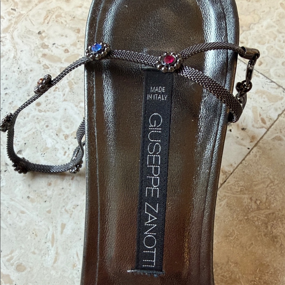 Giuseppe Zanotti Metallic Pewter Strappy Sandals with Multicolor Gem Accents - Picture 5 of 6